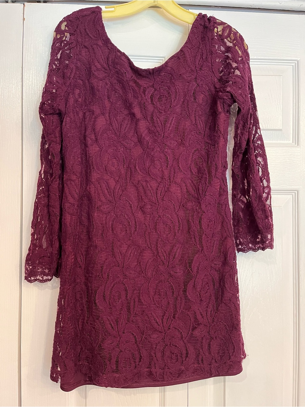 Xhilaration Plum Lace Long-Sleeve Shift Dress